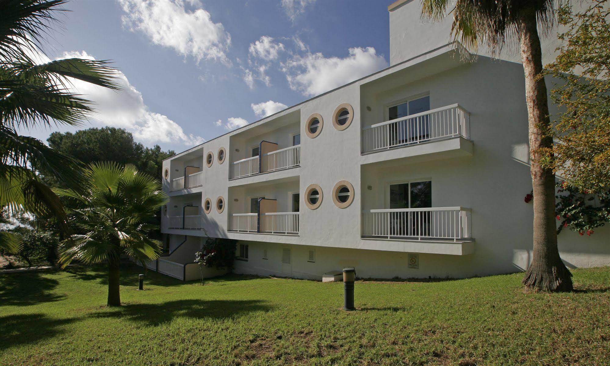 Insotel Es Pi Dos Playa de Migjorn Exterior foto